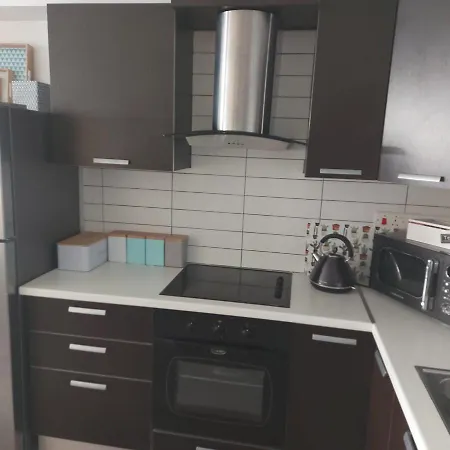 Horizon Hidden Gem 2 Bedroom Apt - Walk To The Beach