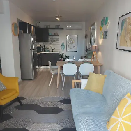 Lägenhet Horizon Hidden Gem 2 Bedroom Apt - Walk To The Beach Larnaca