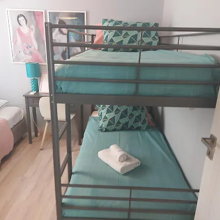 Horizon Hidden Gem 2 Bedroom Apt - Walk To The Beach Apartment *